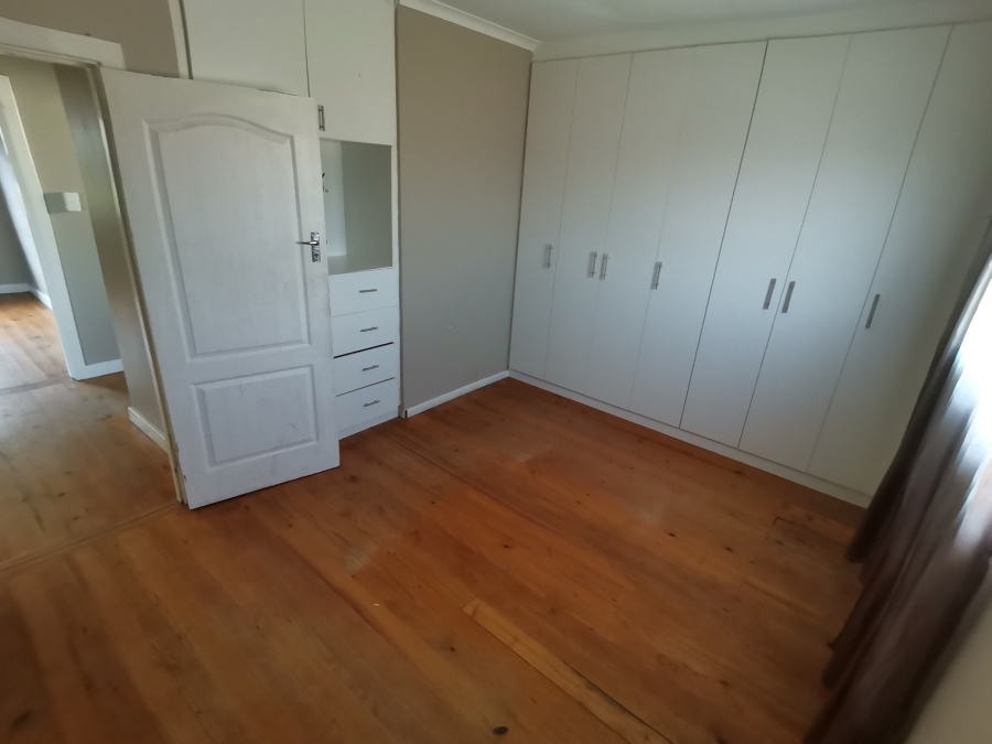 To Let 3 Bedroom Property for Rent in Stoneydrift Eastern Cape